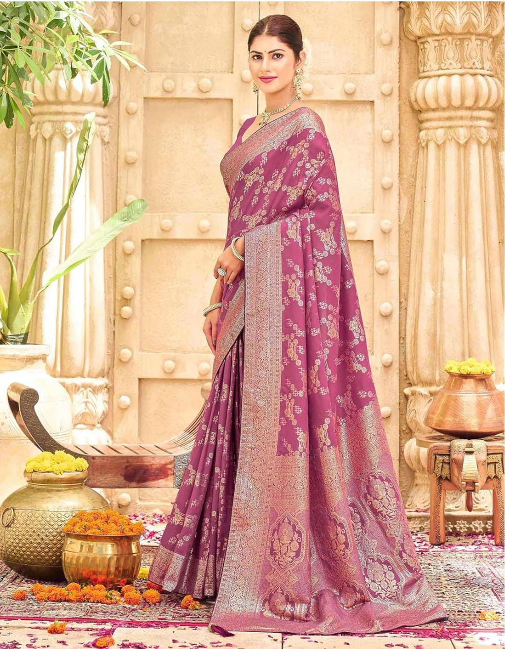 Exquisite Brocade Saree Weaving Artistry Showcases Festive Grandeur
