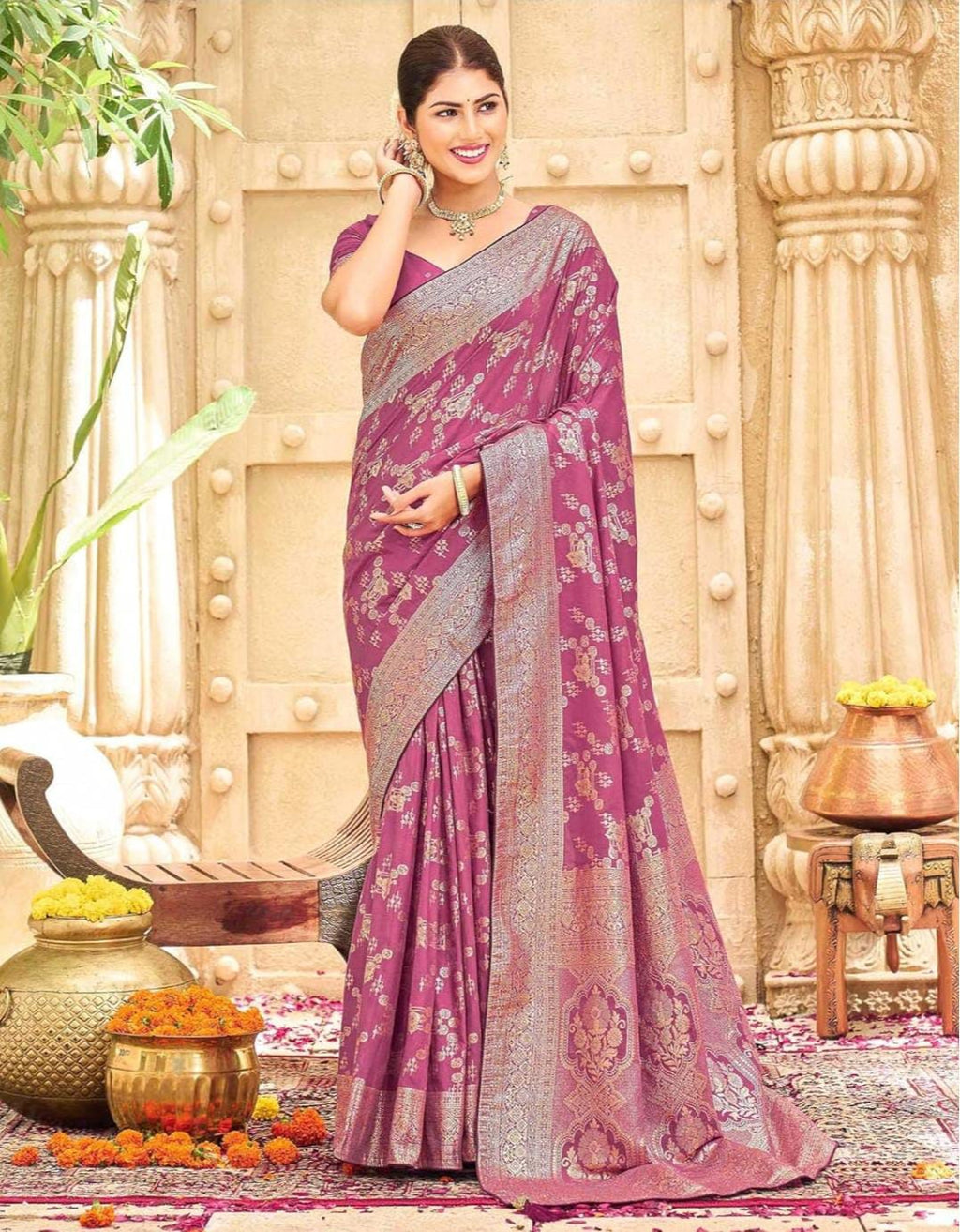 Exquisite Brocade Saree Weaving Artistry Showcases Festive Grandeur