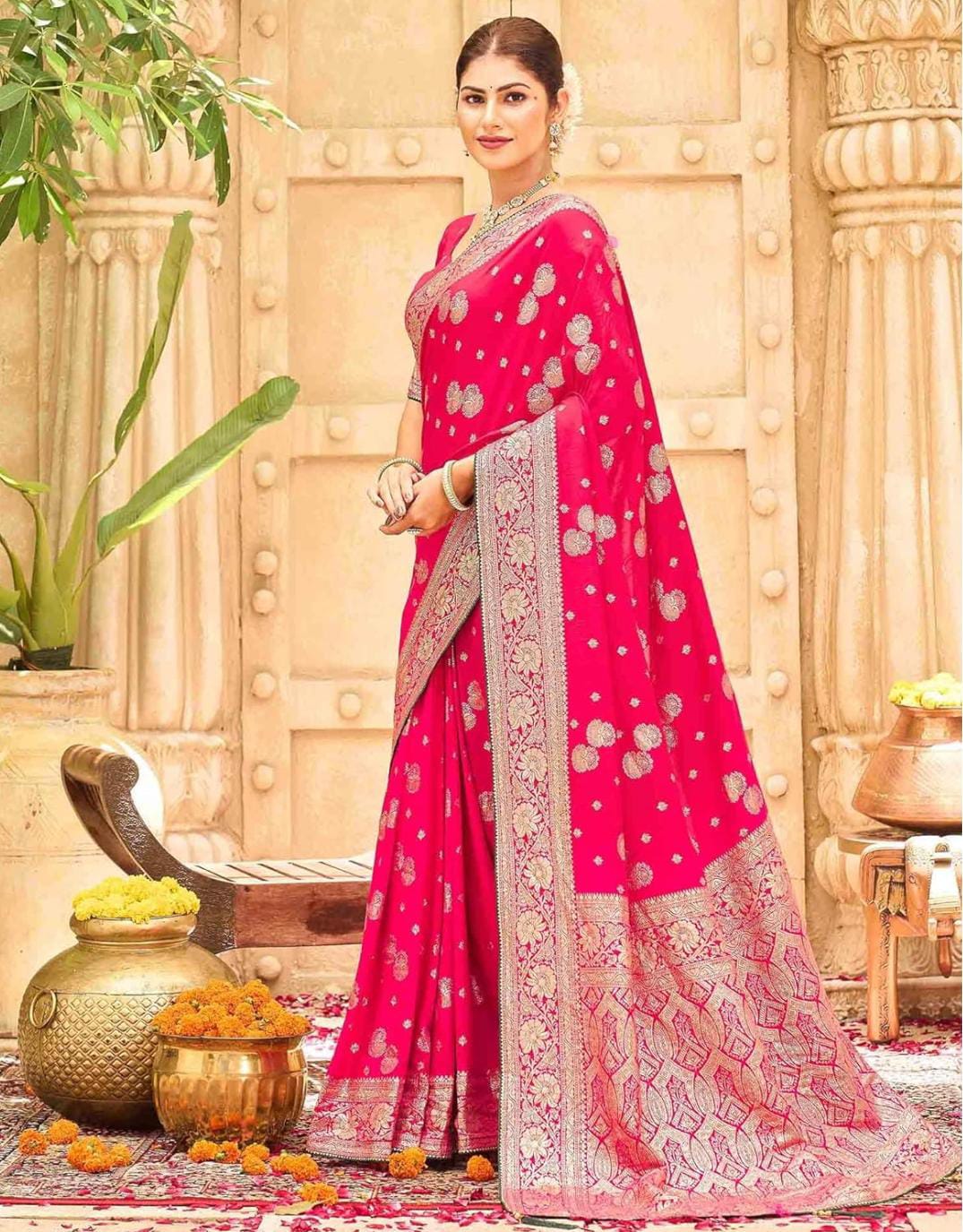 Exquisite Brocade Saree Weaving Artistry Showcases Festive Grandeur