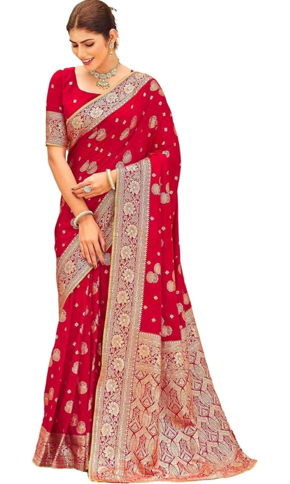 Exquisite Brocade Saree Weaving Artistry Showcases Festive Grandeur