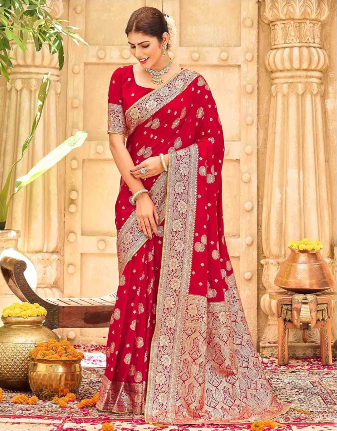 Exquisite Brocade Saree Weaving Artistry Showcases Festive Grandeur