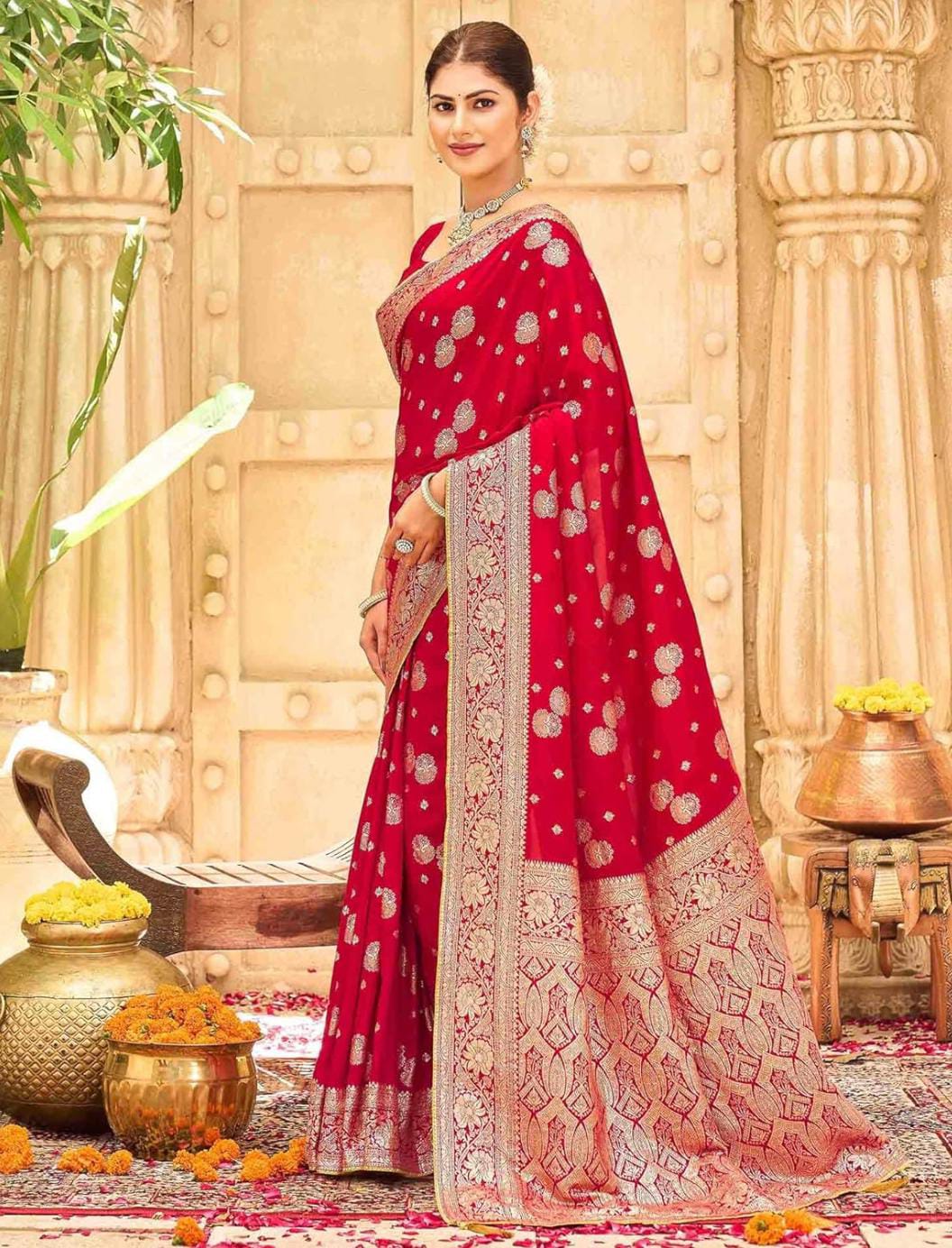 Exquisite Brocade Saree Weaving Artistry Showcases Festive Grandeur