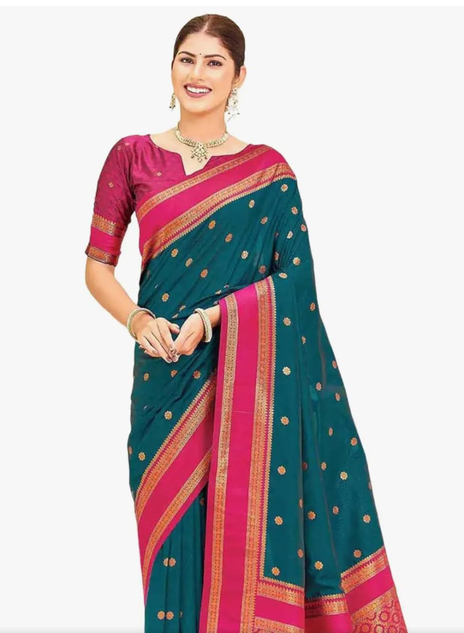 Stylish Saree with Small Dots and Detailed Border.