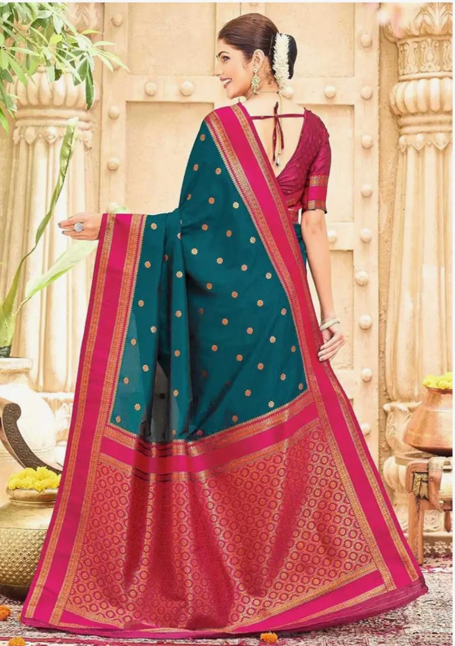 Stylish Saree with Small Dots and Detailed Border.