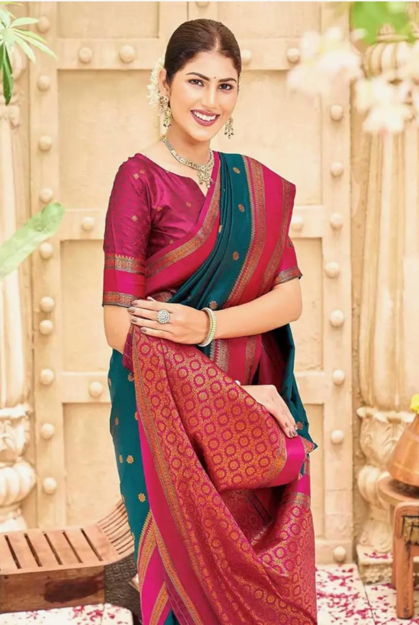 Stylish Saree with Small Dots and Detailed Border.