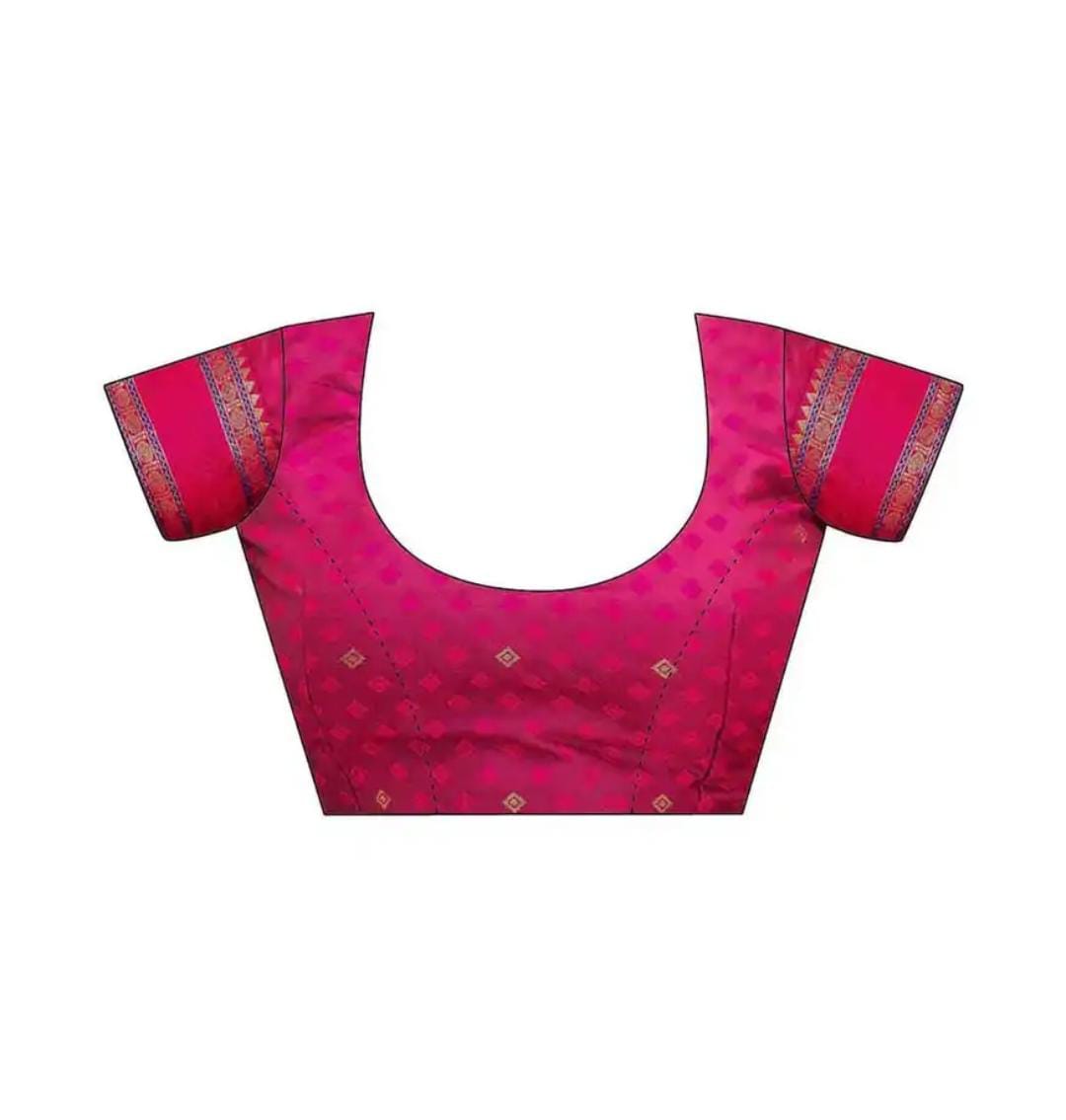 Stylish Saree with Small Dots and Detailed Border.