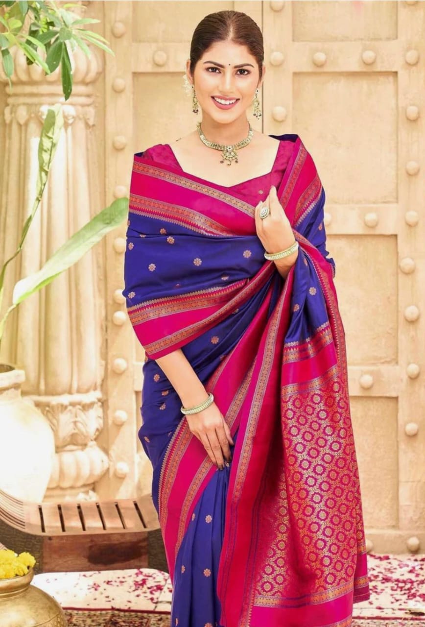 Stylish Saree with Small Dots and Detailed Border.